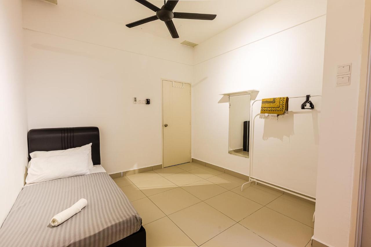 Desaru Babyfriendly Homestay Экстерьер фото