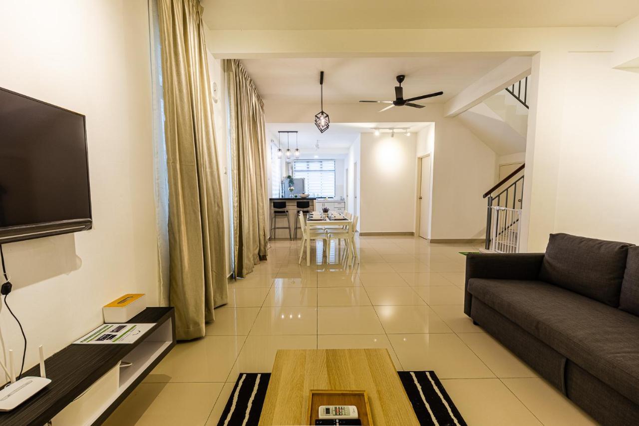 Desaru Babyfriendly Homestay Экстерьер фото
